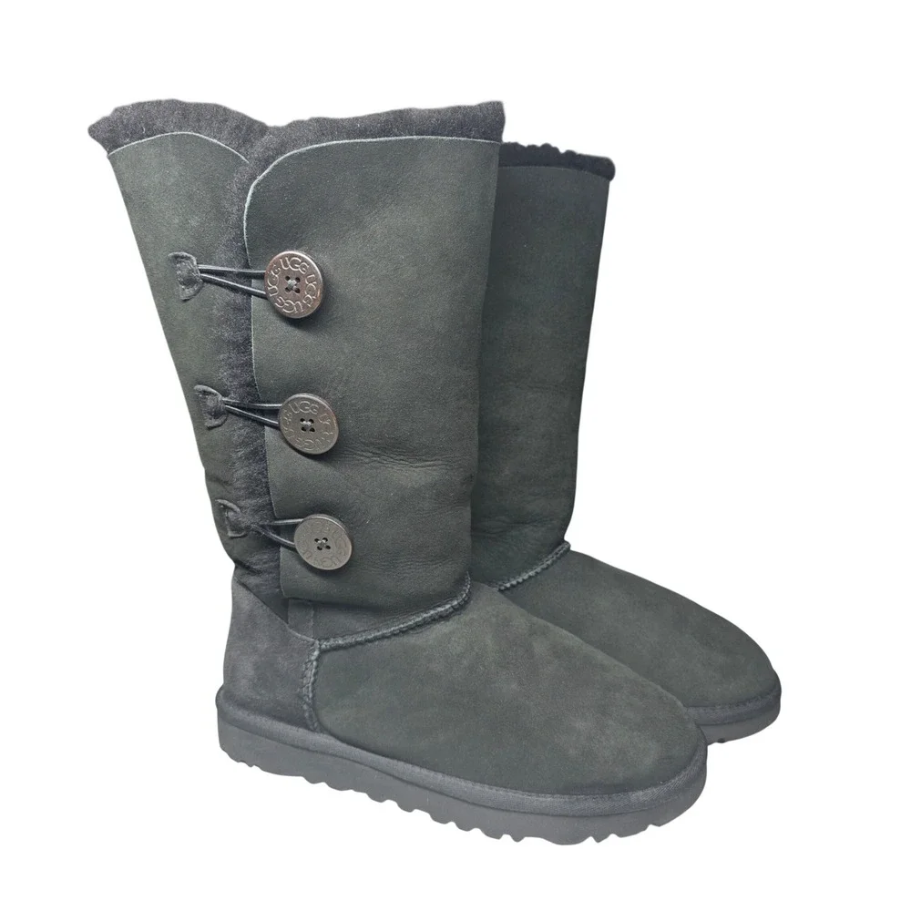 UGG Australia Bailey Button Triplet Black Suede Sheepskin Tall Boots 1873 Size 7